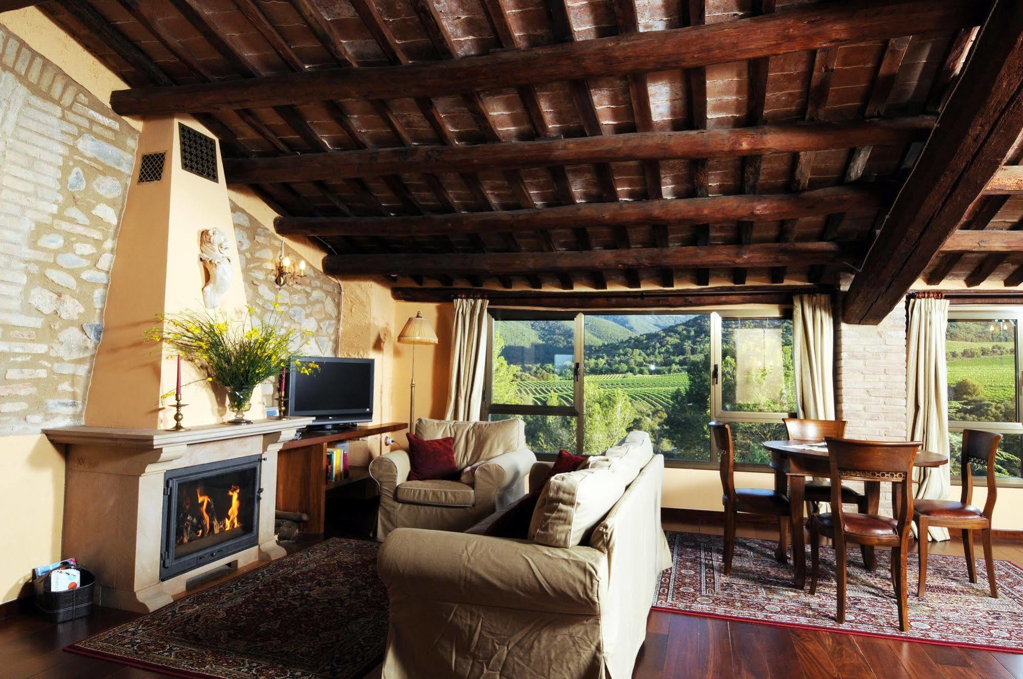 Castell De Riudabella Apartment Vimbodi I Poblet ภายนอก รูปภาพ
